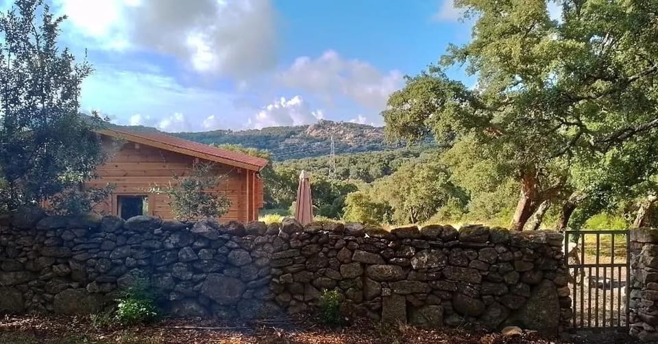 Tiny House nella natura Con Piscina privata "La sughereta" Chalet in Sardinia
