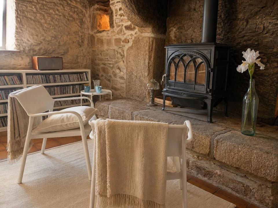 Living room, fireplace