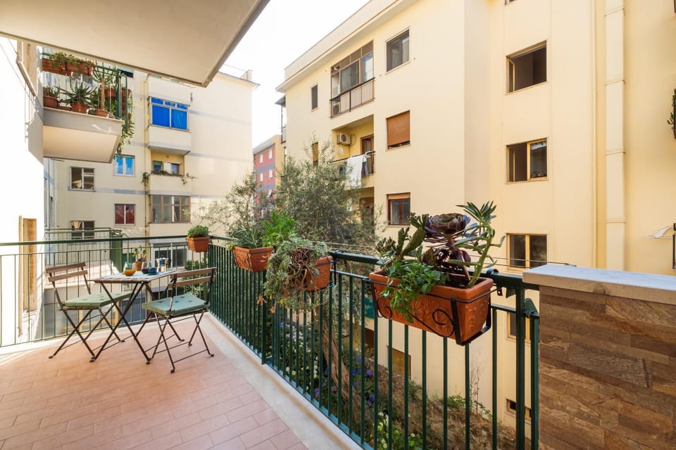 Balcony/Terrace, Garden view, Quiet street view, Inner courtyard view