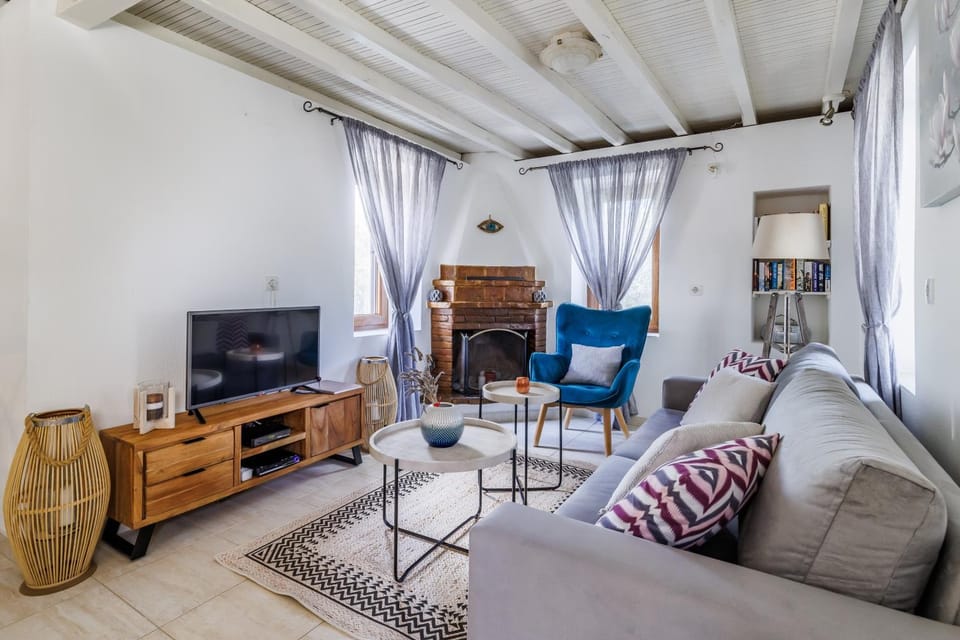 TV and multimedia, Seating area, Evening entertainment