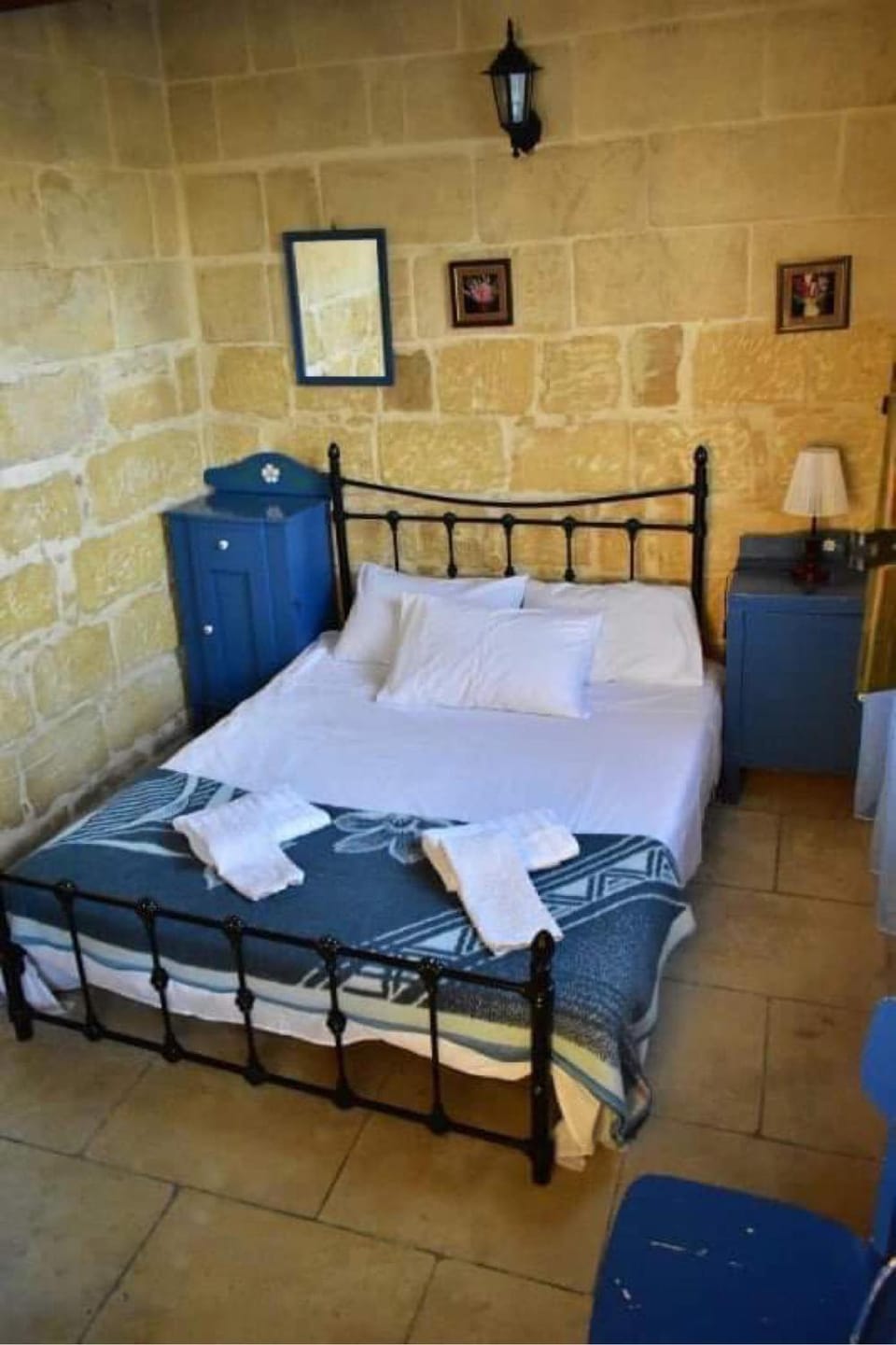 Ta' Salvu u Marija Villa in Munxar