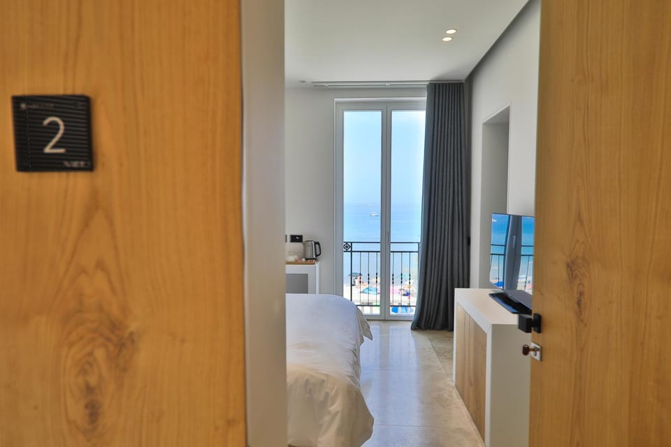 TV and multimedia, View (from property/room), Bedroom, Sea view