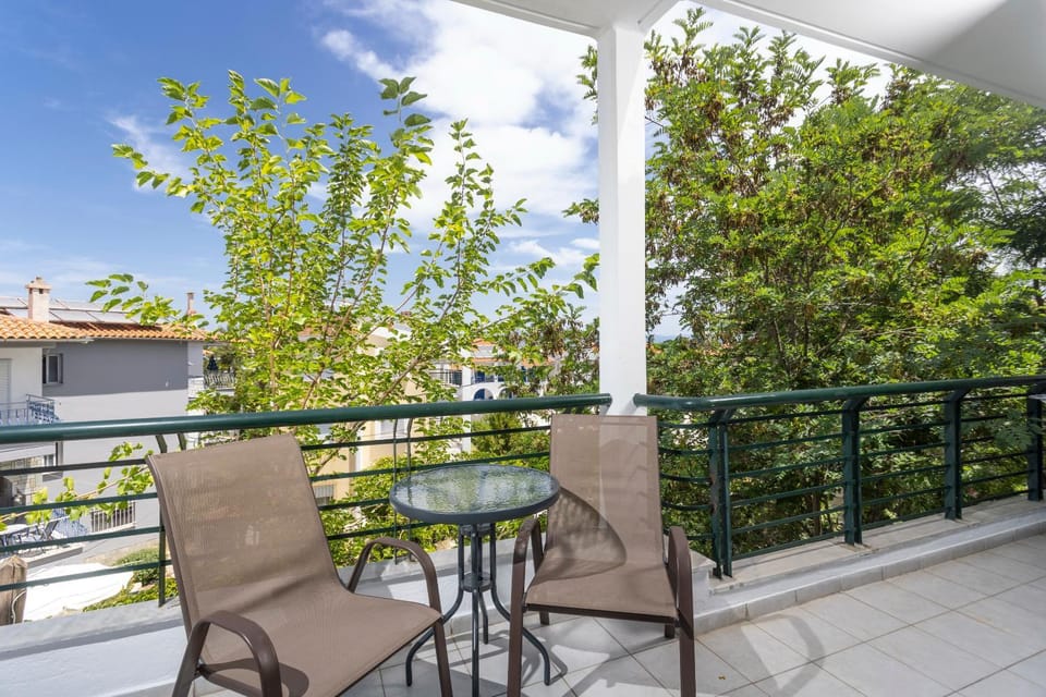 View (from property/room), Balcony/Terrace