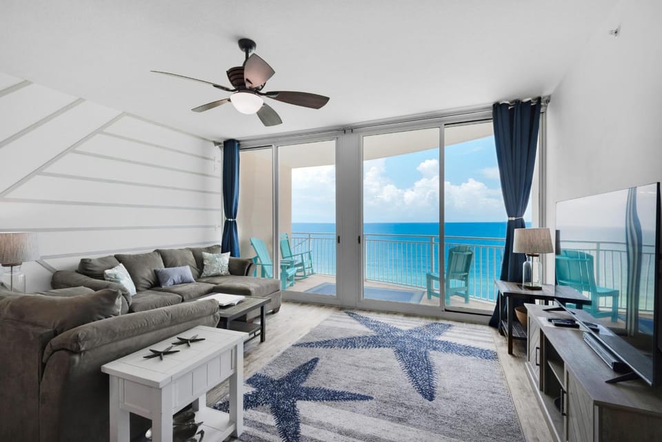 Aqua Resort 1705 House in Panama City Beach