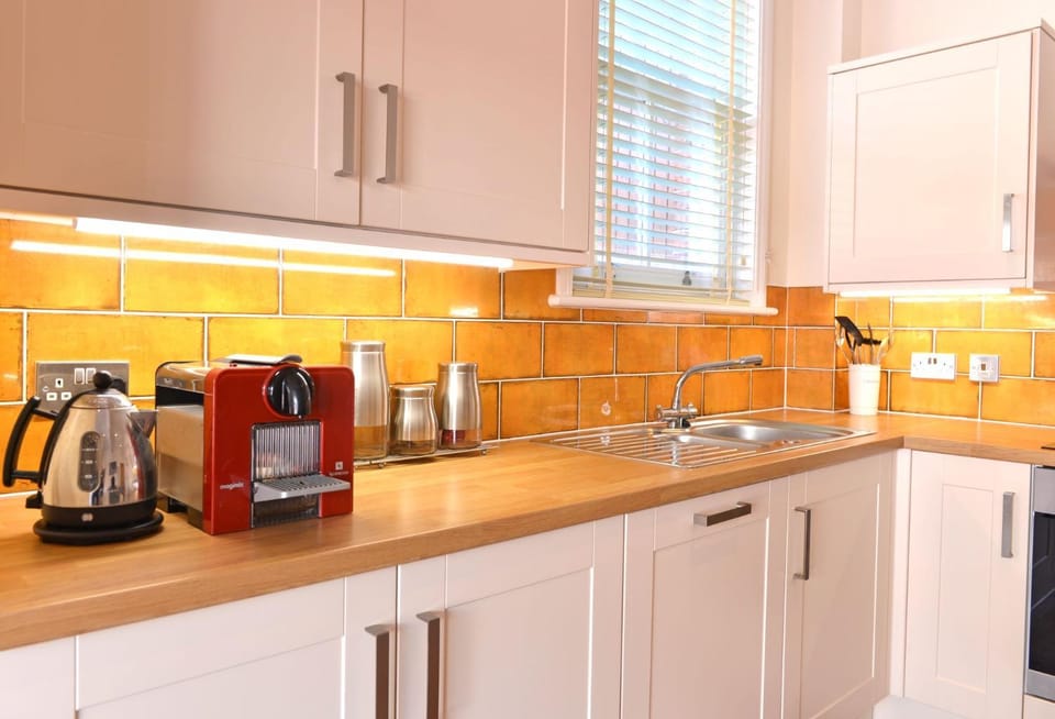 Seaside Mews - charming 2-bed cottage close to the sea House in Eastbourne