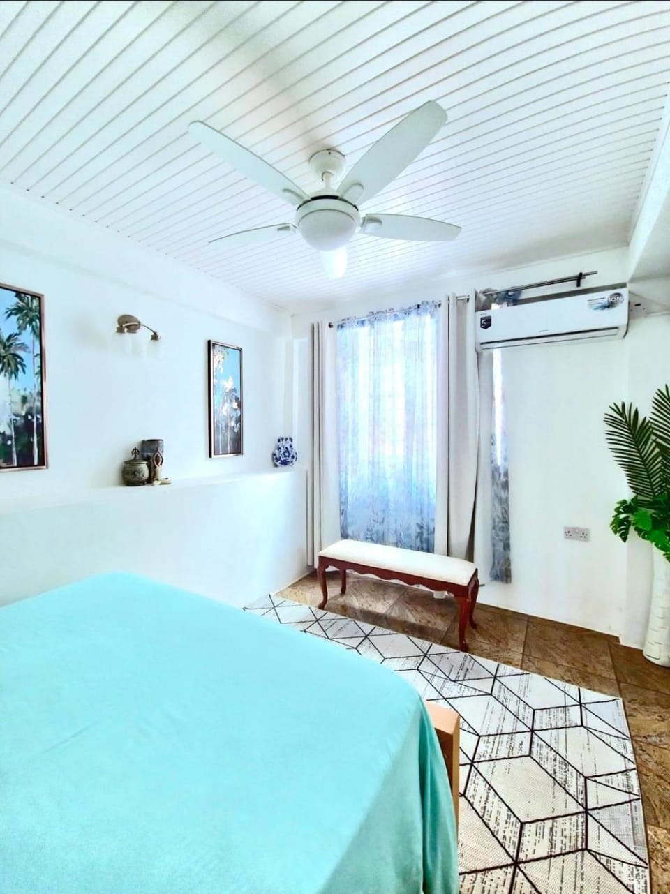 Bedroom, air conditioner