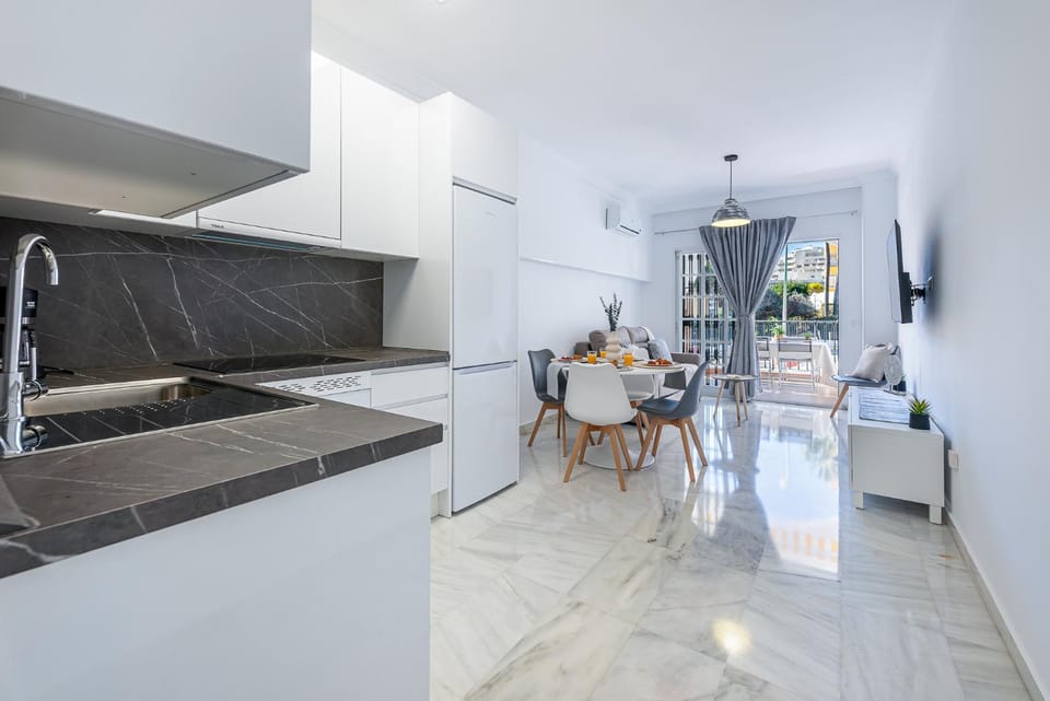 797 Holiday Rentals - Apartamento en Pueblo Quinta a 1 min de la Playa Apartment in Benalmadena