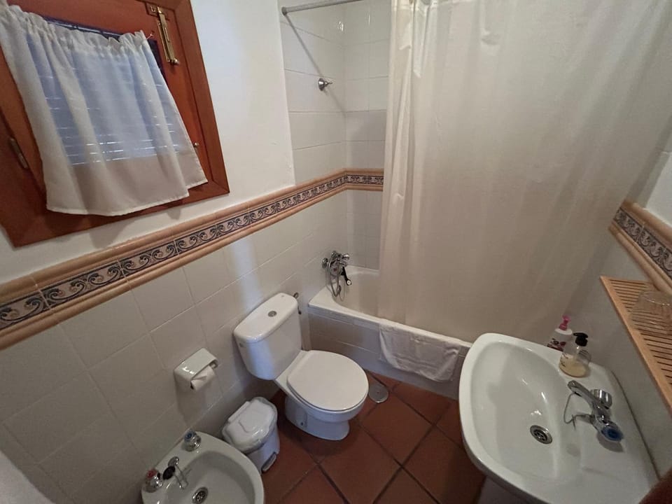 Bathroom, Bath