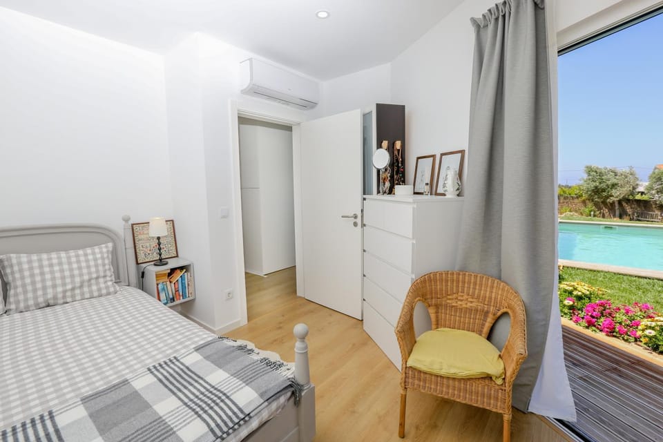 Like-home-T2 house, pool, AC, garden House in Ericeira