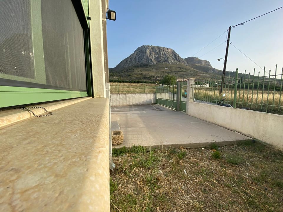 Garden, Mountain view