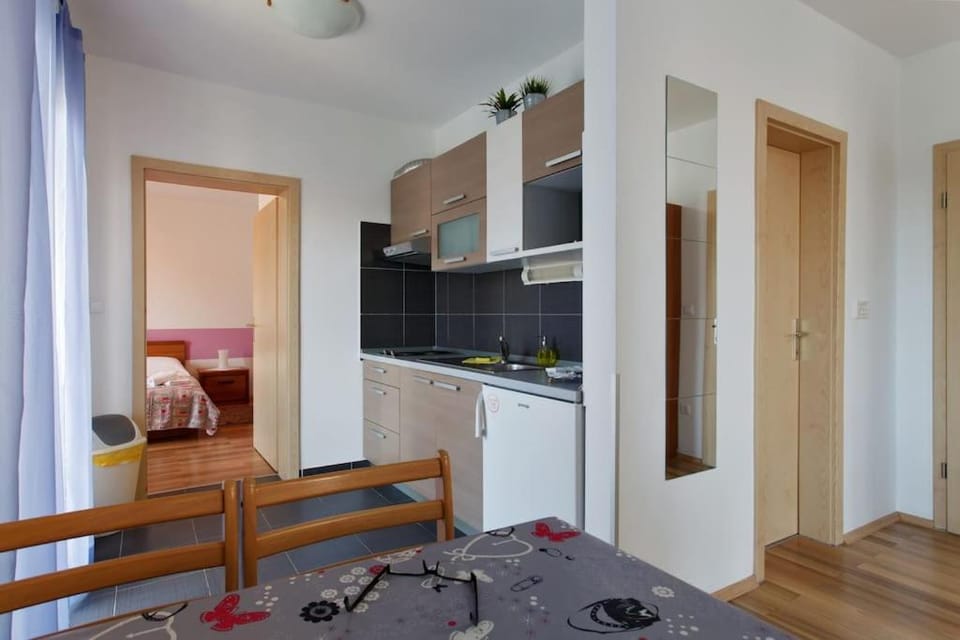 Komforan apartman 2+2 Apartment in Hvar