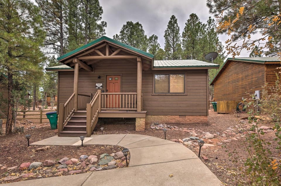 Trail Access: Pet-Friendly Cabin in Show Low! Cabin in Show Low