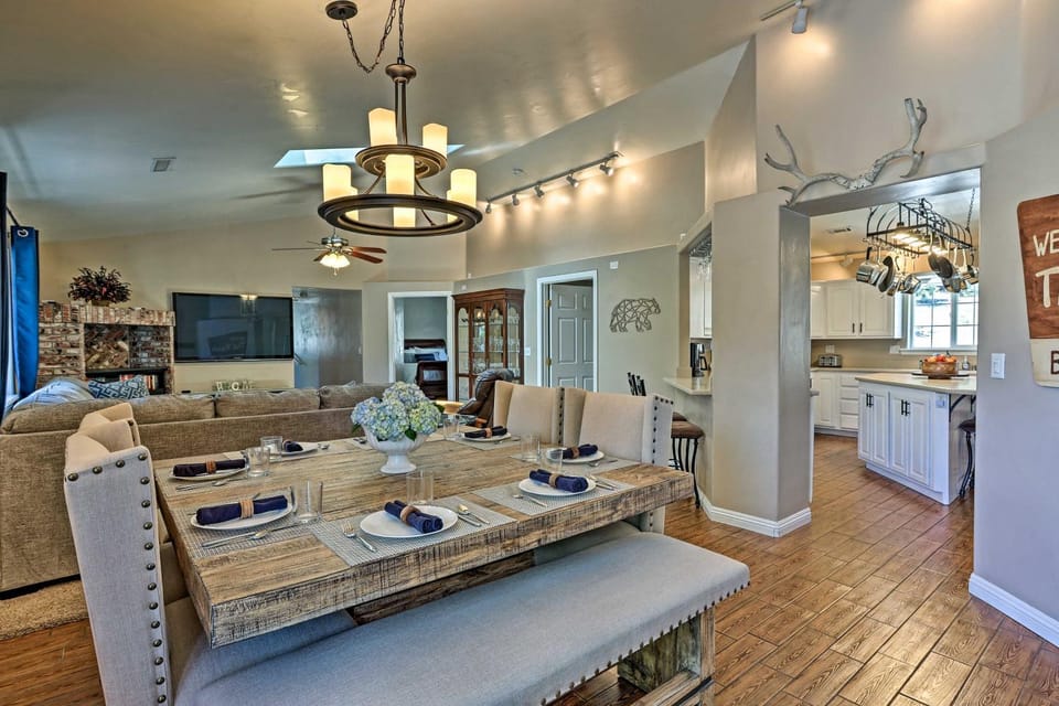 Hot Tub & Mtn Views: Peaceful Big Bear Home! House in Southern California