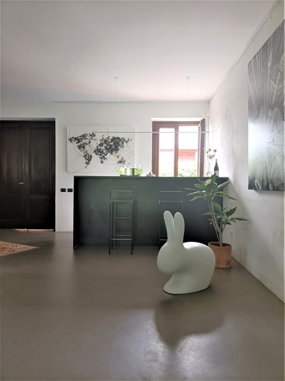 Lounge or bar