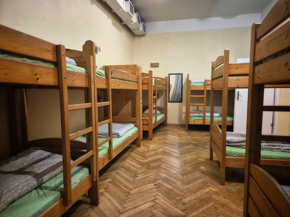 bunk bed