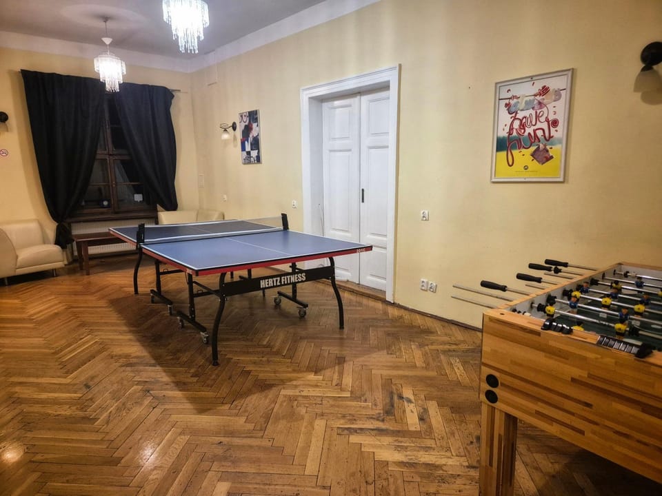 Table tennis