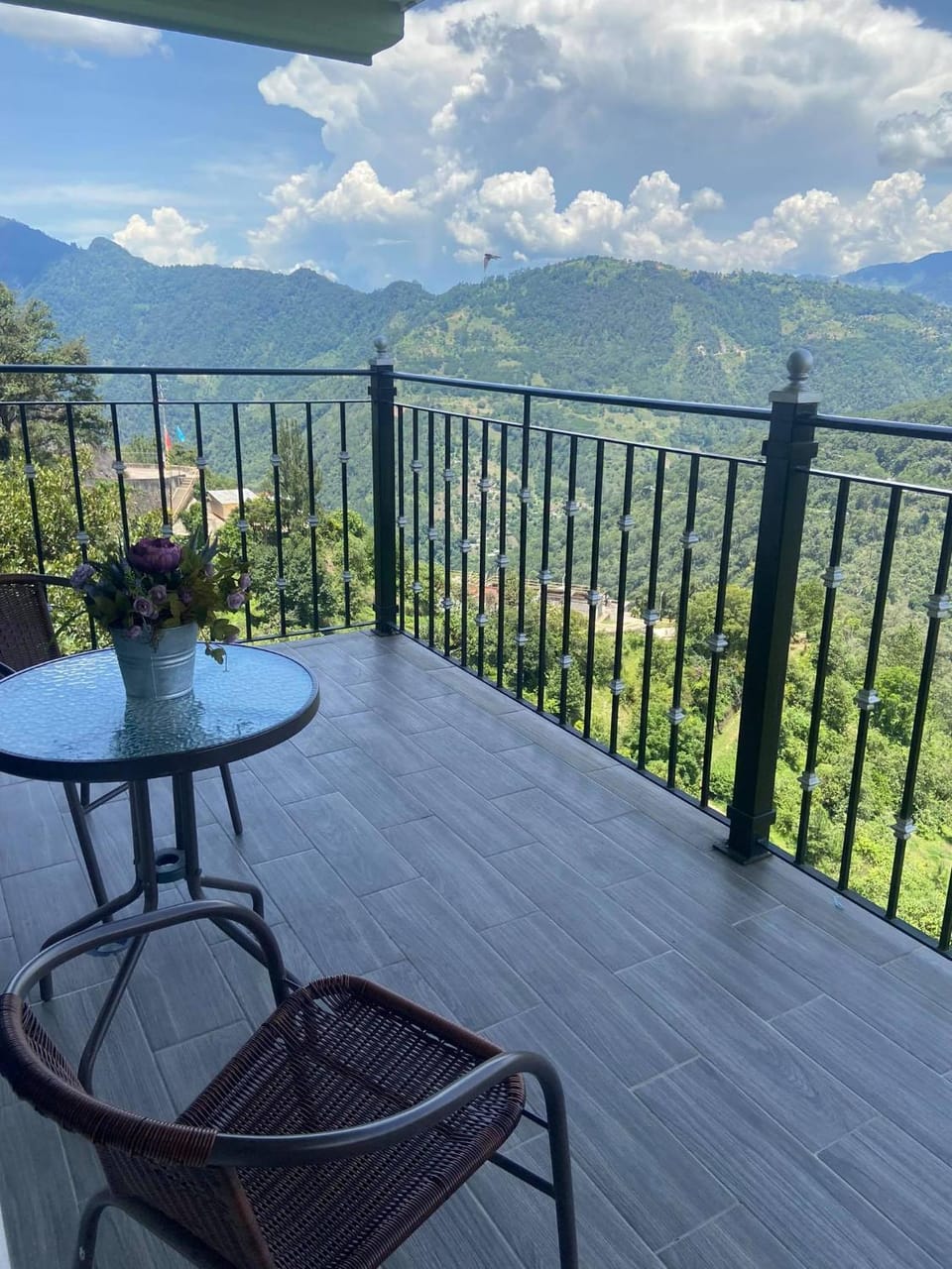 Balcony/Terrace, Mountain view, Mountain view