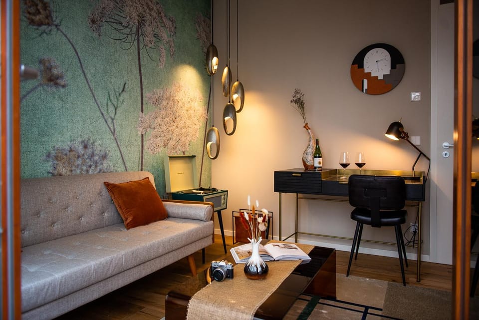 Seating area, hair dresser