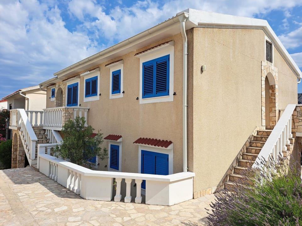 Property building, Parking
