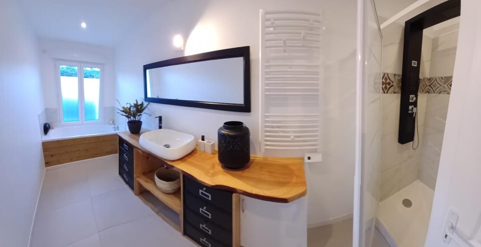 Bathroom, Bath