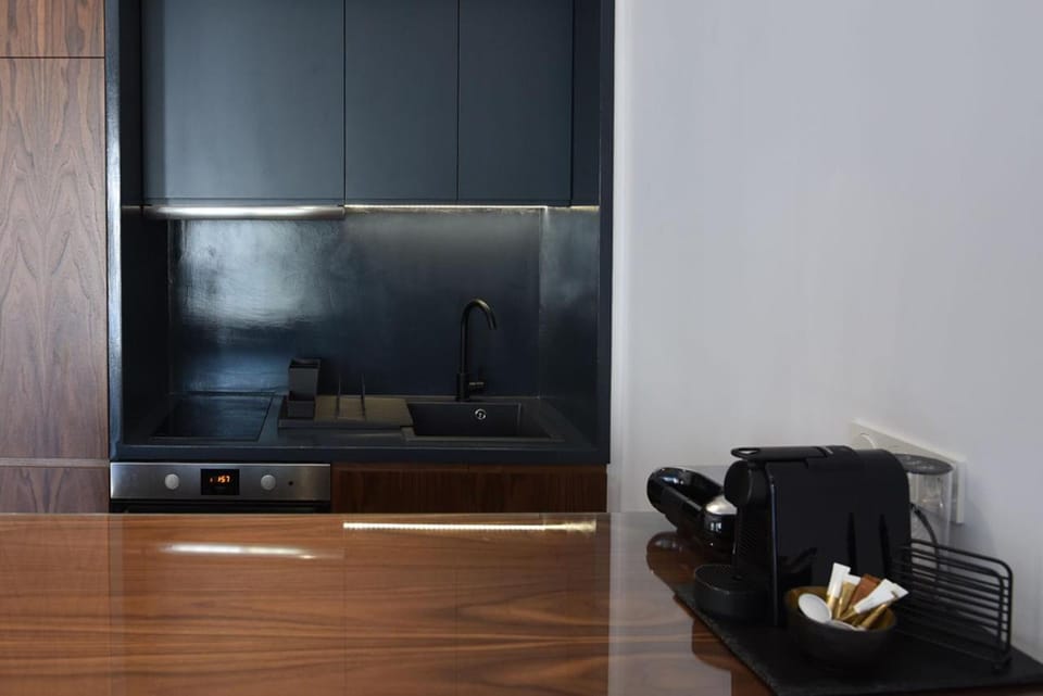 Rose n Stone, King, Luxury Houses Apartment in Decentralized Administration of the Aegean
