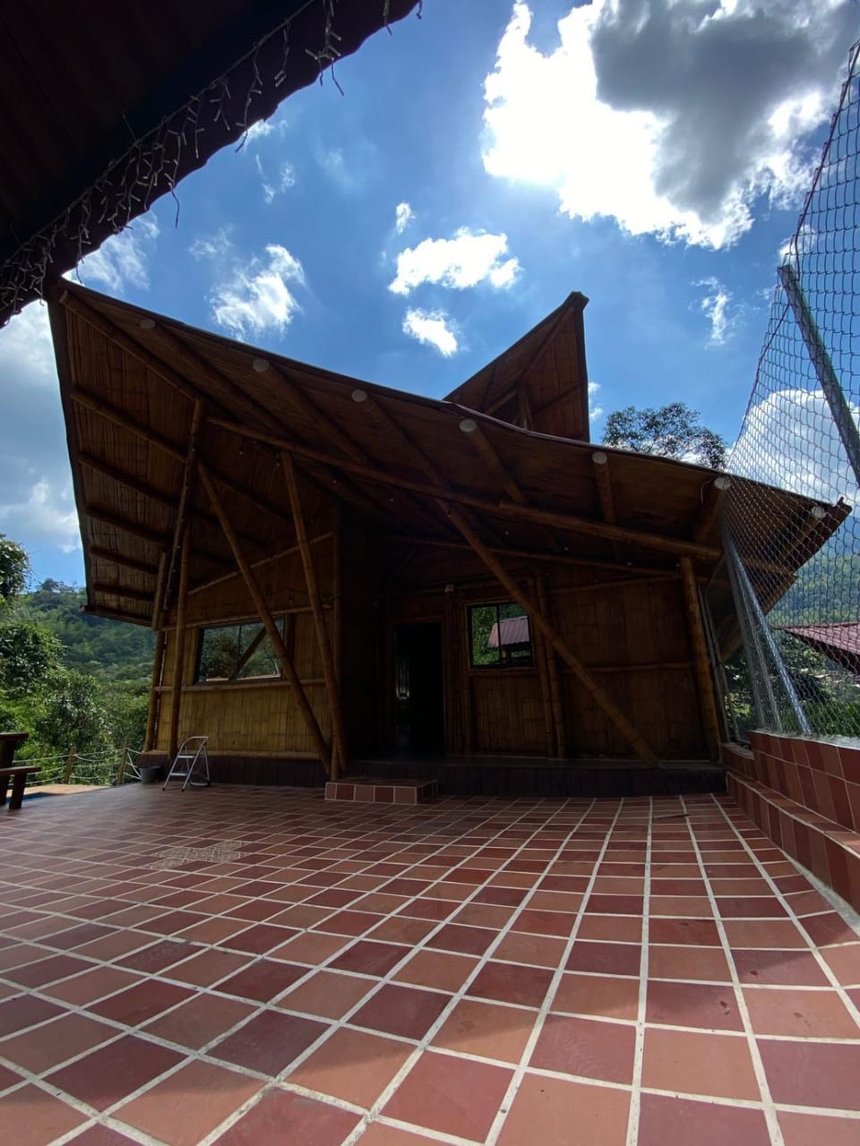 hermosa cabaña villa majo, cuenta con el espectacular rio santo domingo Campground/ 
RV Resort in Antioquia