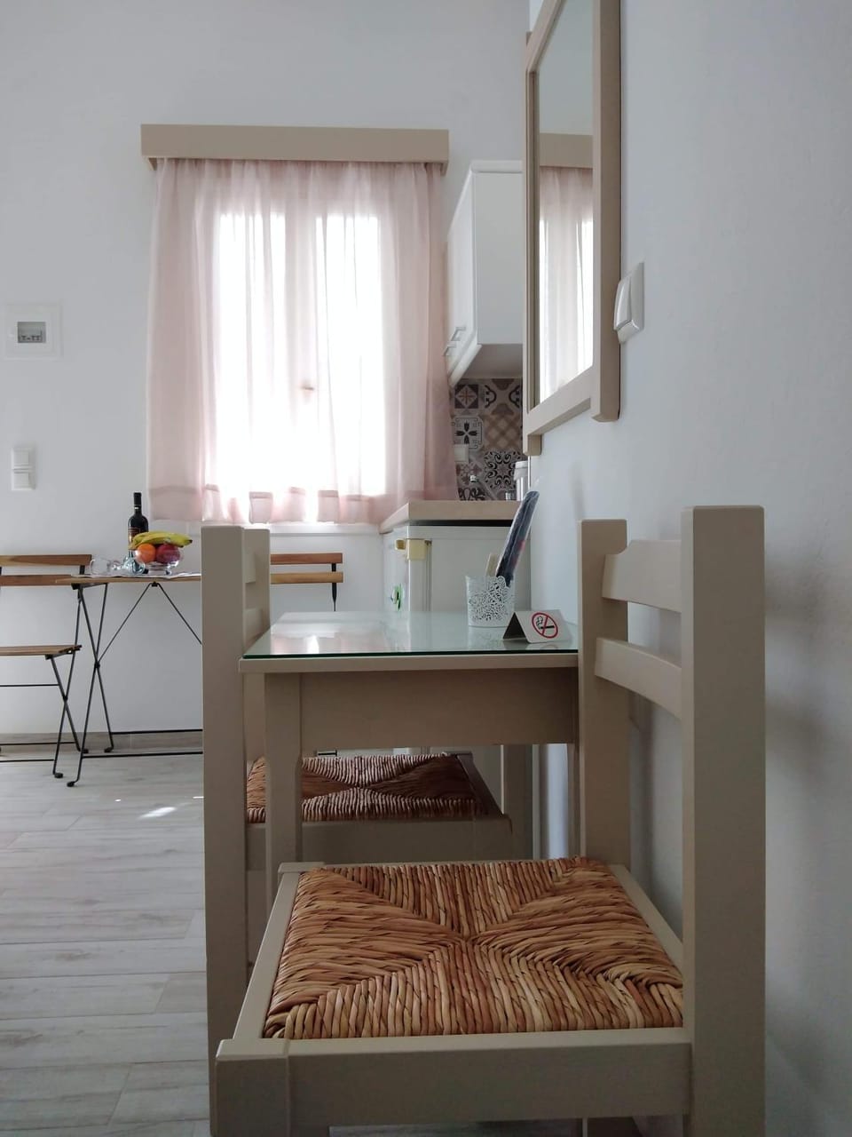 Kitchen or kitchenette, Photo of the whole room, Seating area, Dining area, kitchen
