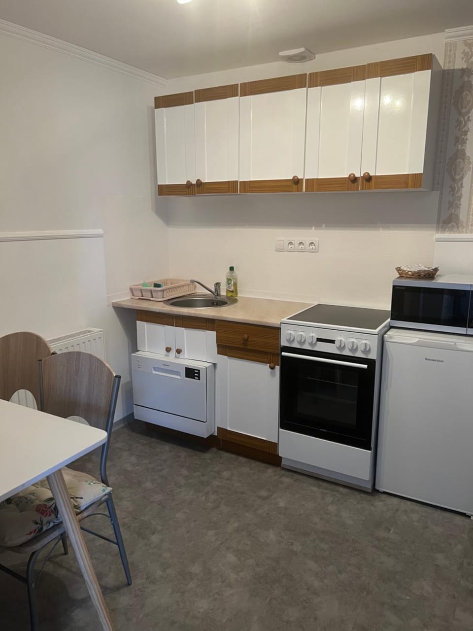 Kitchen or kitchenette
