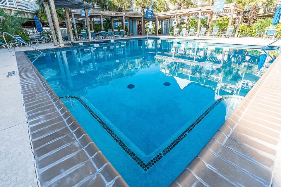 Beautiful Seascape Condo with Great Views of the Gulf Apartment in Galveston Island