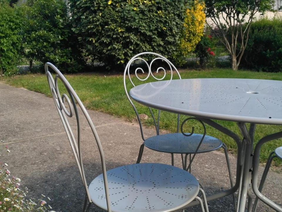Charmante Maison de Campagne avec Jardin Clôturé, Cheminée et Wi-Fi Proche de la Dordogne - FR-1-616-150 House in Occitanie