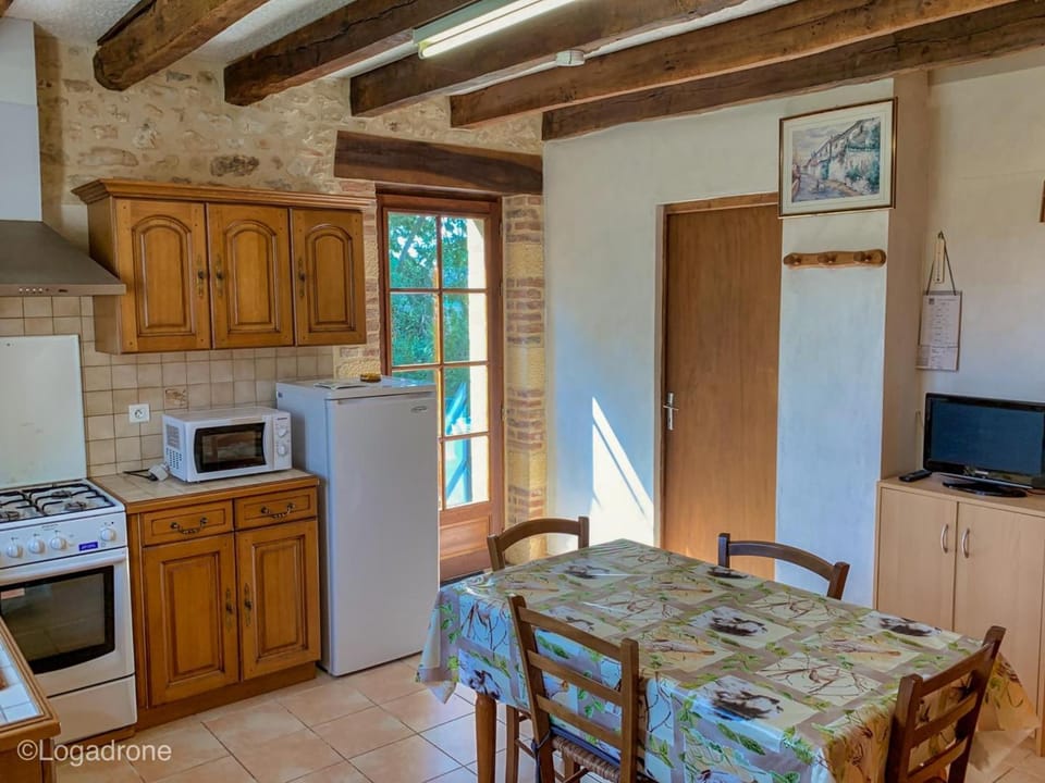 Maison confortable près des sites touristiques de la Dordogne - FR-1-616-143 House in Occitanie