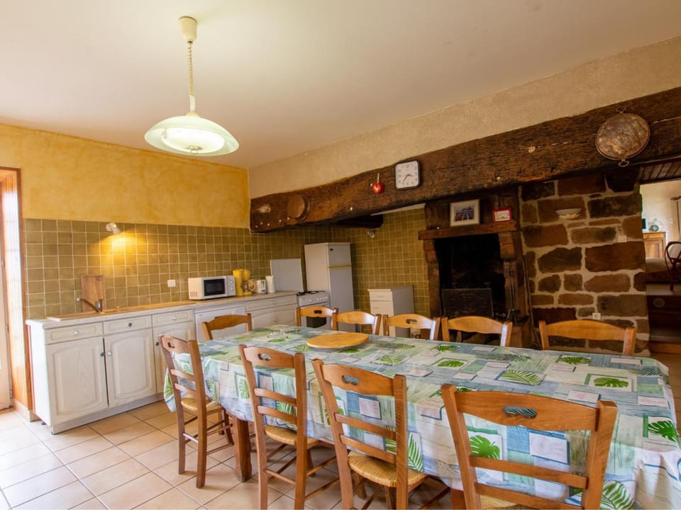 Maison isolée avec cheminée, animaux acceptés, proche attractions historiques - FR-1-616-154 House in Nouvelle-Aquitaine