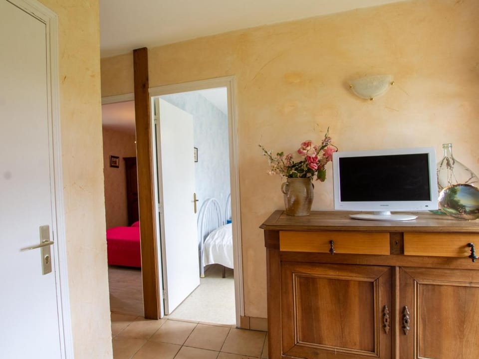 Maison isolée avec cheminée, animaux acceptés, proche attractions historiques - FR-1-616-154 House in Nouvelle-Aquitaine