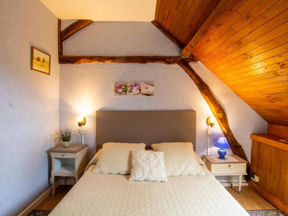 Maison spacieuse avec Wifi, proche de Cherveix-Cubas - FR-1-616-158 House in Nouvelle-Aquitaine