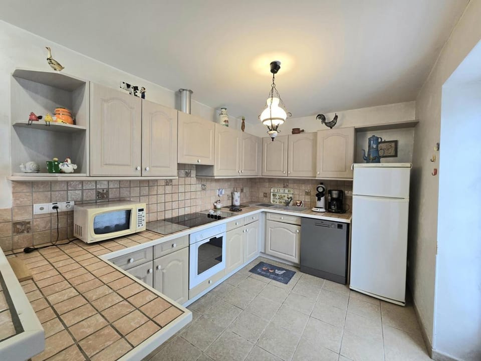 Charmante maison en pierre avec cheminée et animaux acceptés - FR-1-616-165 House in Occitanie