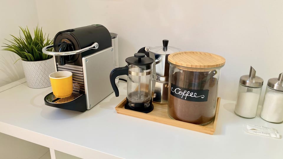 Coffee/tea facilities, Kitchen or kitchenette