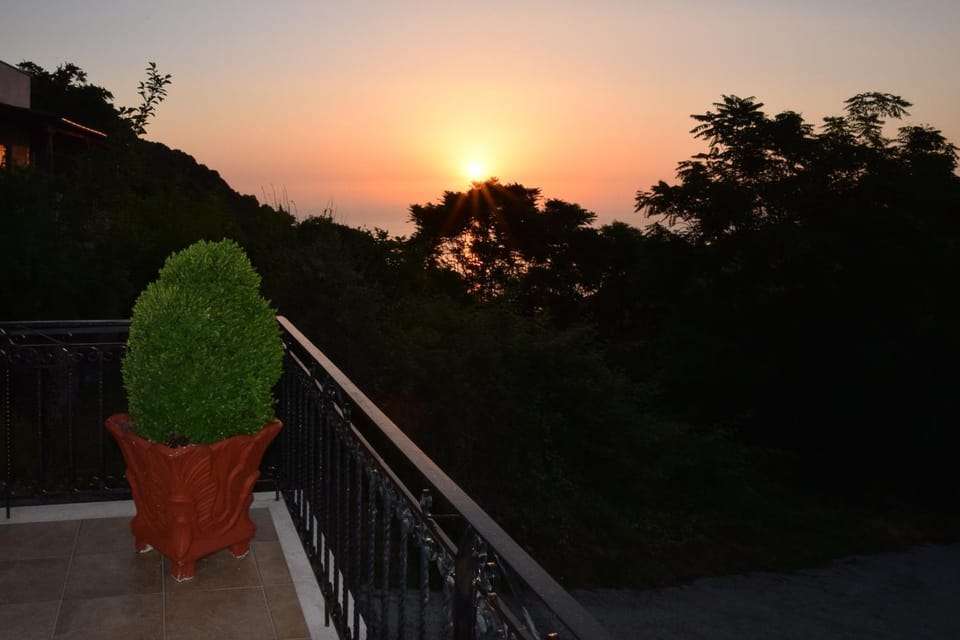 Balcony/Terrace, Sunrise
