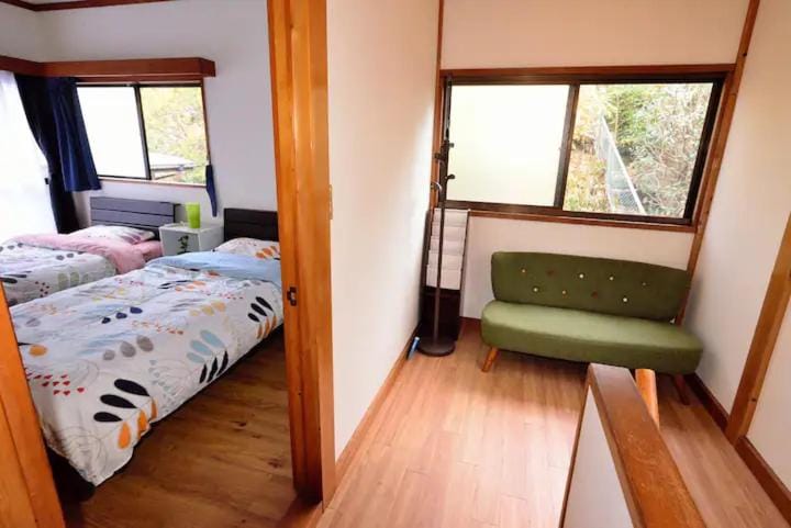 Area and facilities, Area and facilities, furniture