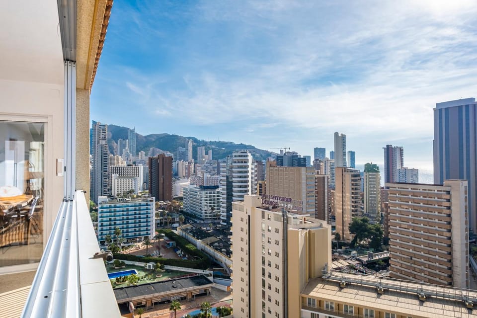 Day, View (from property/room), Balcony/Terrace, City view, Mountain view