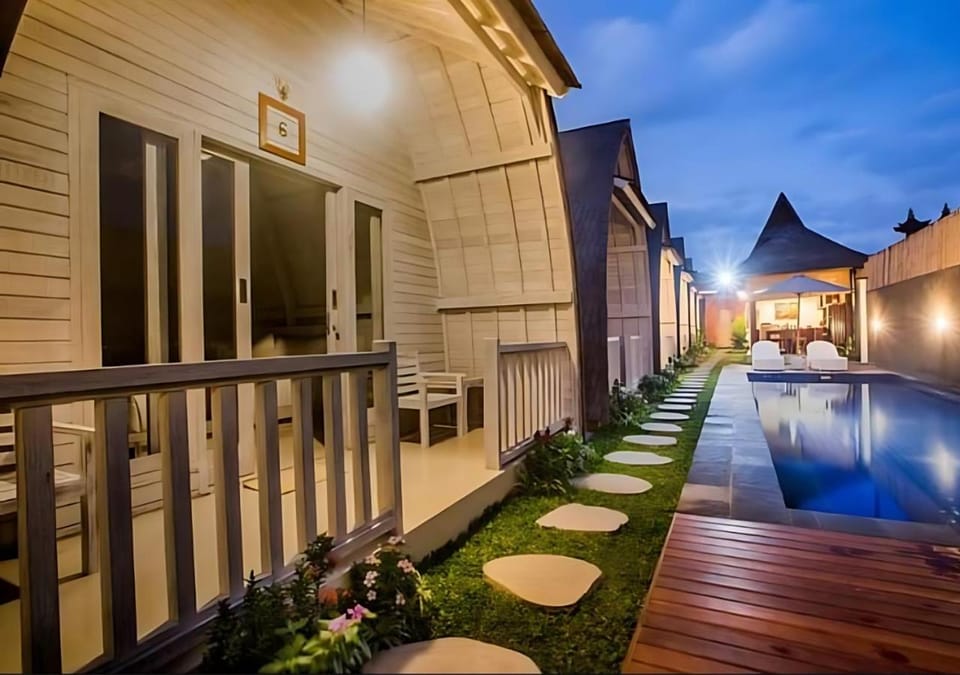 KJ Klumpu Wooden Style Guest House at Canggu Inn in North Kuta