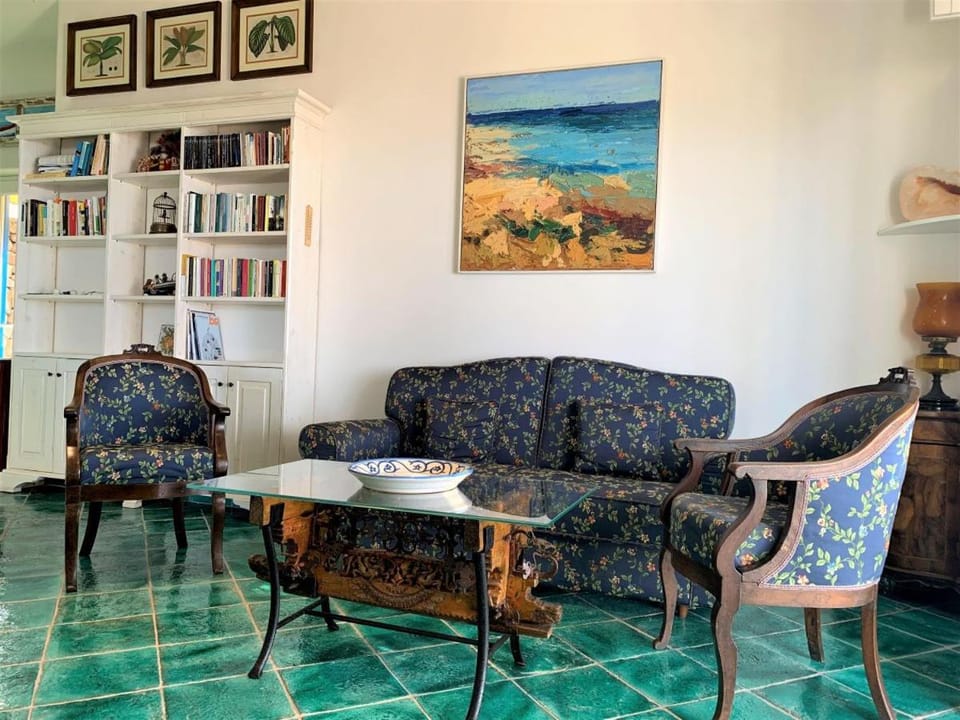 La Resilienza - Villetta Eoliana sul mare, in centro a Malfa Villa in Sicily