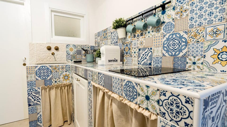 Kitchen or kitchenette, Decorative detail