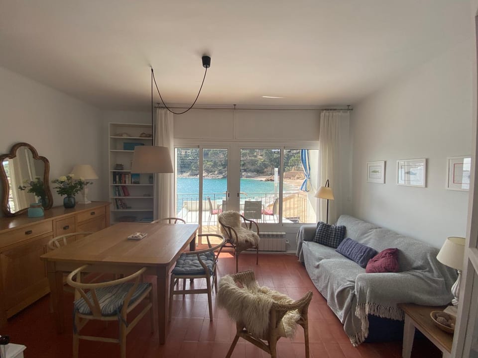 View (from property/room), Living room, Mountain view, Sea view