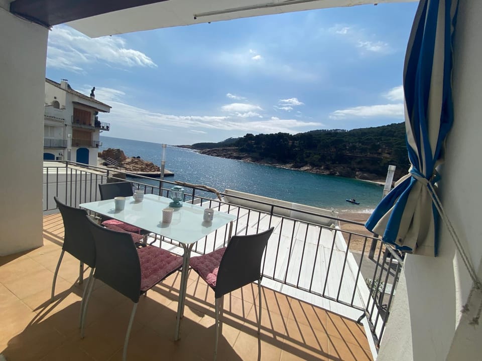 View (from property/room), Balcony/Terrace, Mountain view, Sea view