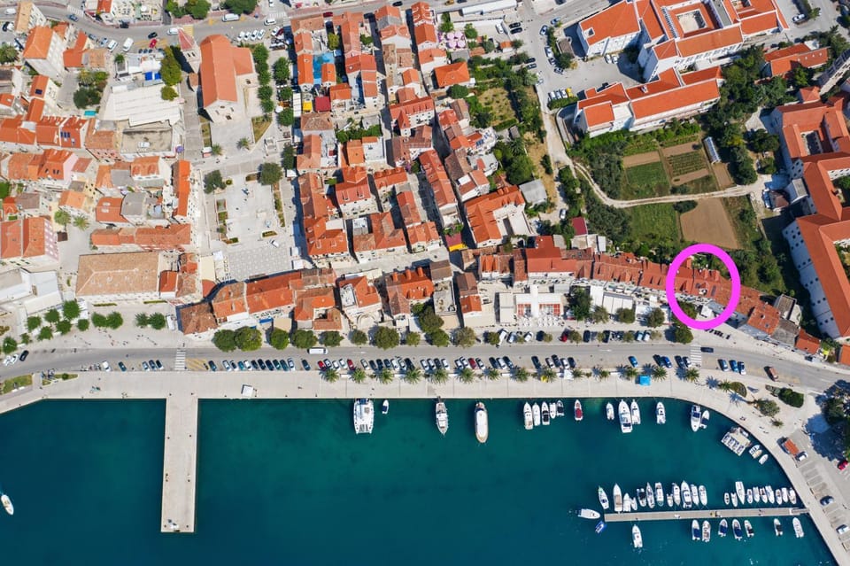 Property building, Off site, Bird's eye view