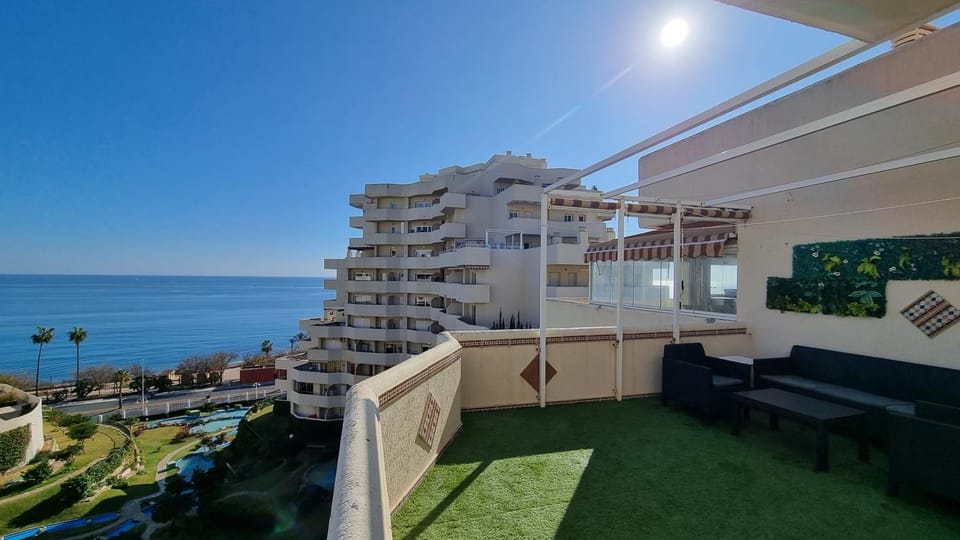 Property building, Patio, Communal lounge/ TV room, Day, Natural landscape, View (from property/room), Balcony/Terrace, Balcony/Terrace, Living room, Seating area, Evening entertainment, Sea view