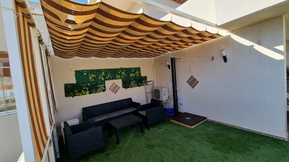 Shower, Balcony/Terrace, Balcony/Terrace, Living room, Seating area
