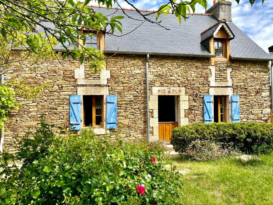 LA MAISON BLEUE,authenticité, nature, simplicité, 2-5 personnes, Moëlan sur Mer House in Finistere
