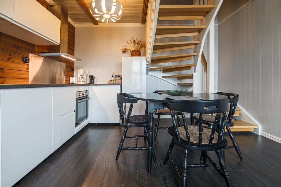 Kitchen or kitchenette, Dining area, dishwasher, oven, stove, kitchen