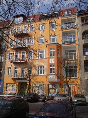 Property building, Day